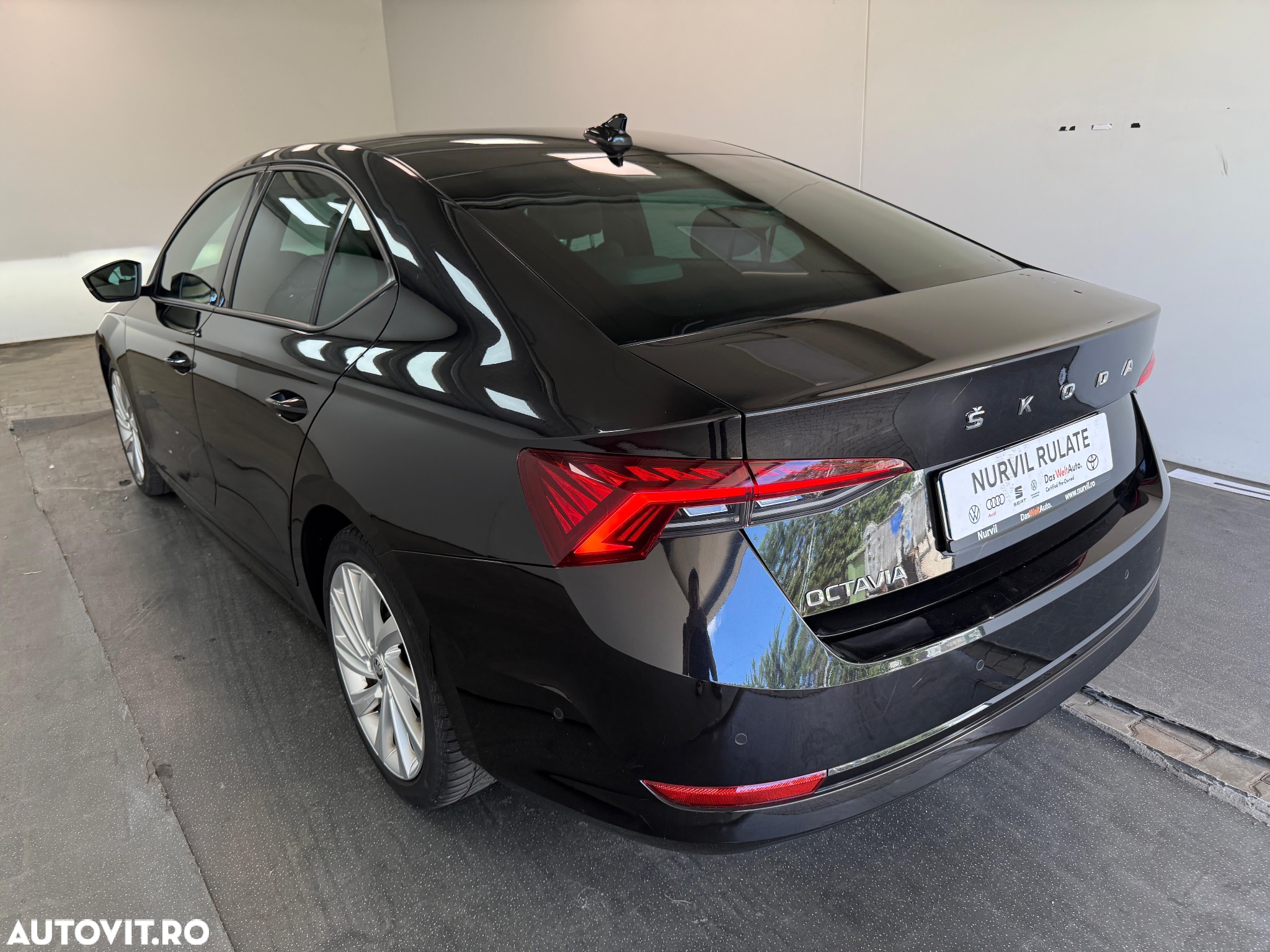 Skoda Octavia 2.0 TDI DSG Style - 12