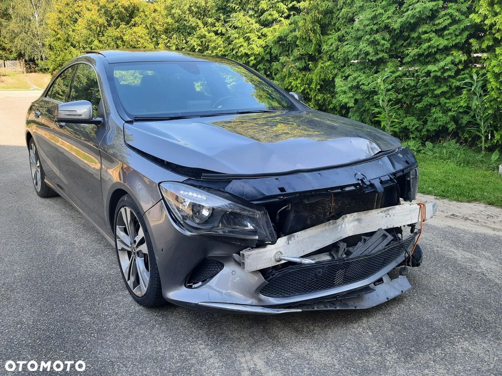 Mercedes-Benz CLA 250 7G-DCT Peak Edition - 3