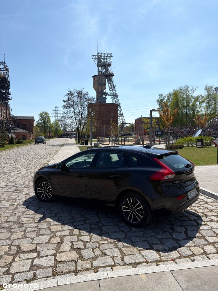 Volvo V40 T2 Momentum - 7