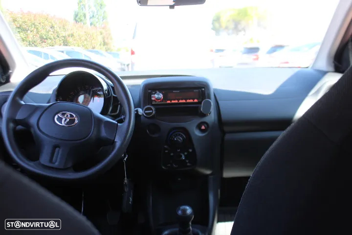 Toyota Aygo 1.0 - 31