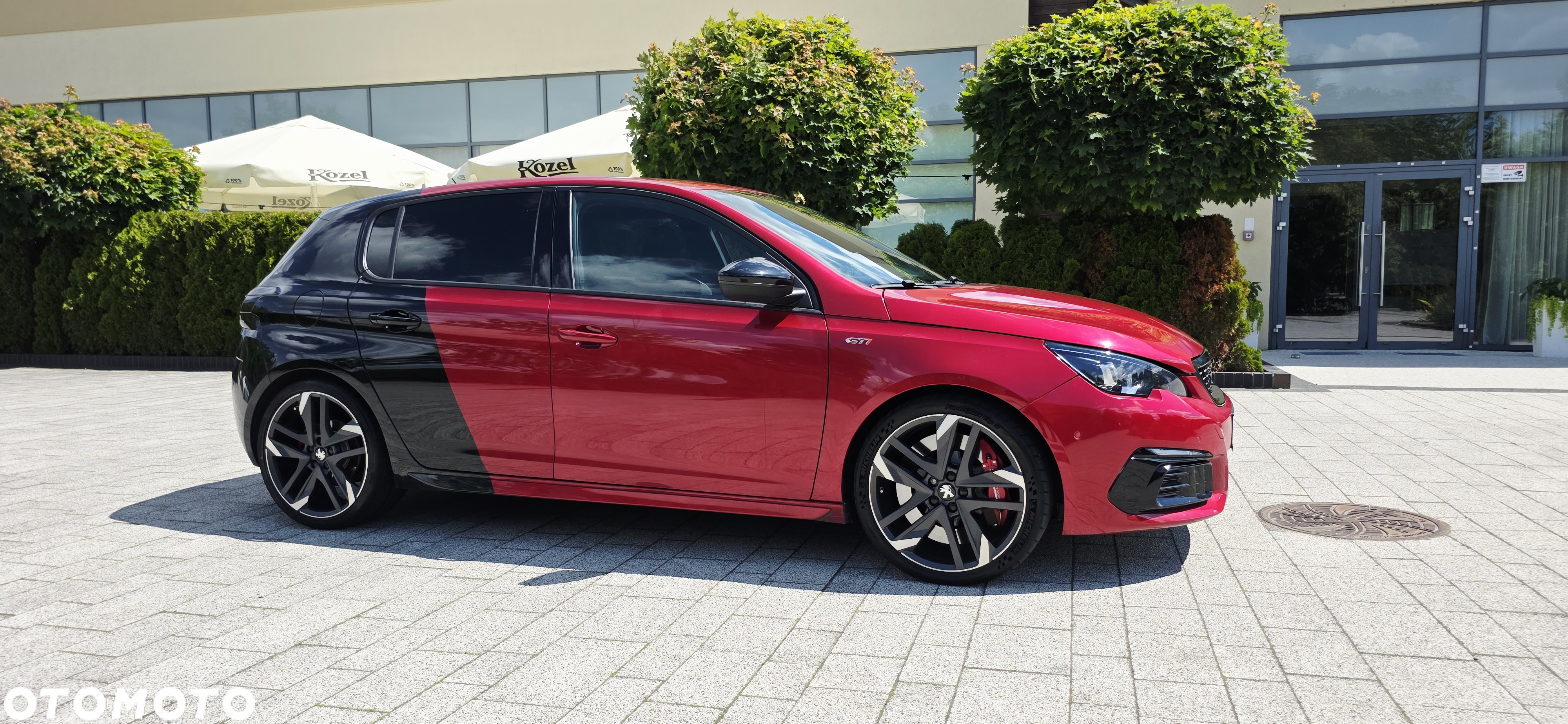 Peugeot 308 1.6 e-THP GTi by Sport S&S - 2