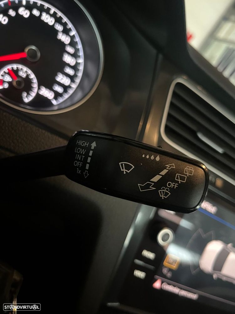 VW Golf 1.6 TDI R-Line - 20