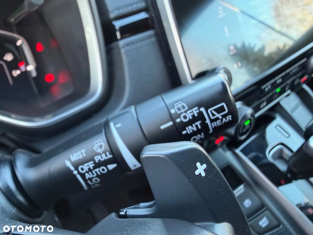 Honda CR-V 1.5 Elegance (Honda Connect+) CVT - 12