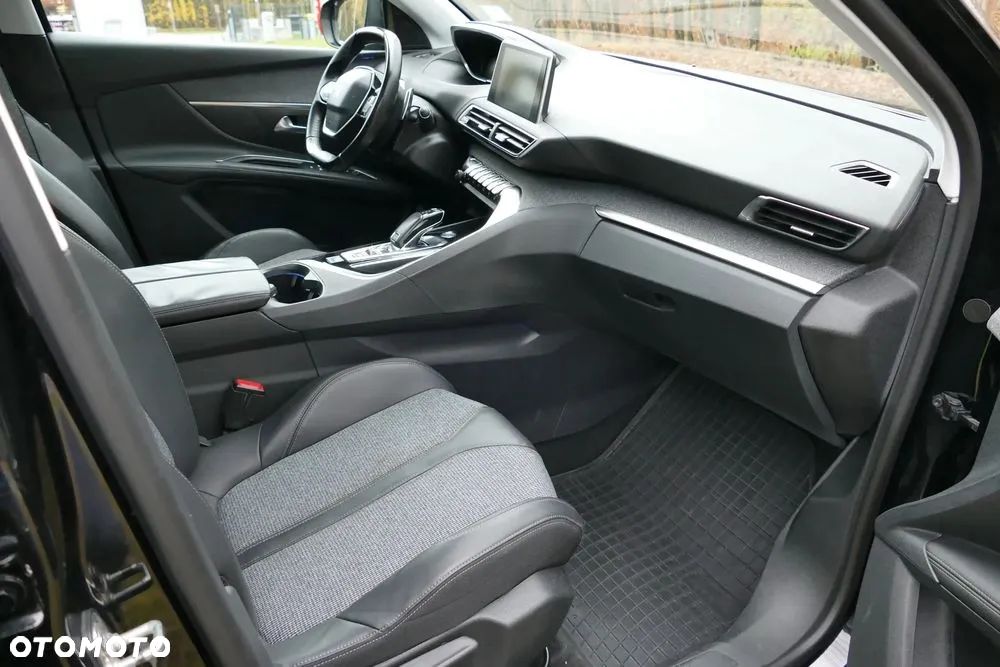 Peugeot 5008 1.6 THP Allure S&S EAT6 - 18