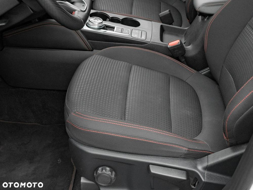 Ford Kuga 2.5 FHEV FWD ST-Line - 14