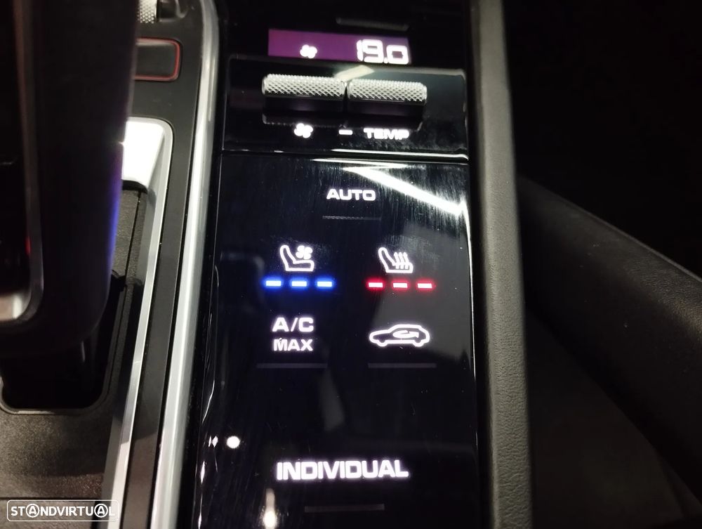 Porsche Cayenne Coupé E-Hybrid - 45