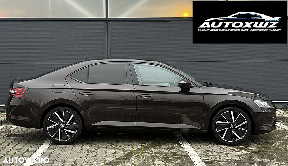 Skoda Superb 2.0 TDI DSG Premium Edition - 16