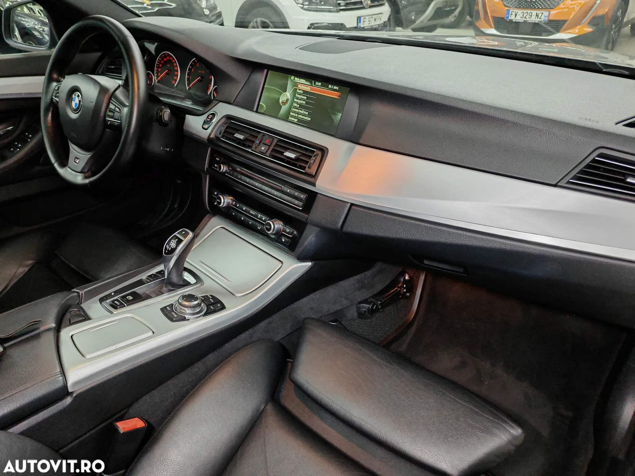 BMW Seria 5 520i Sport-Aut. - 7