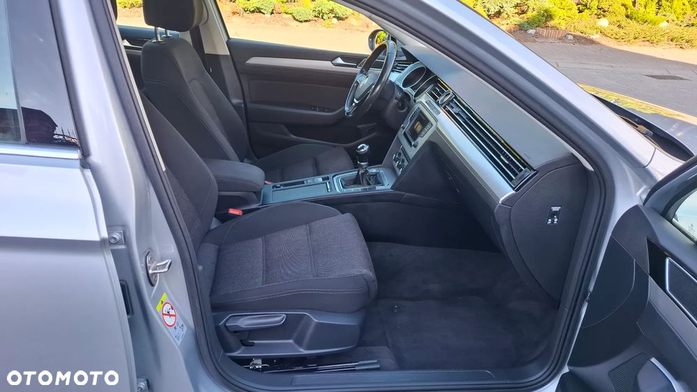 Volkswagen Passat - 7
