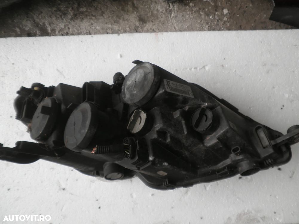 Far dreapta Seat Toledo 2015 6JC941015 6JC941016 - 2