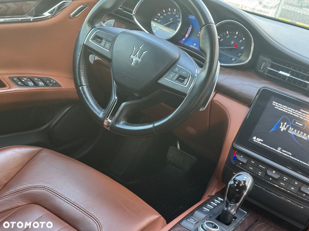 Maserati Quattroporte Q4 GranSport S - 24