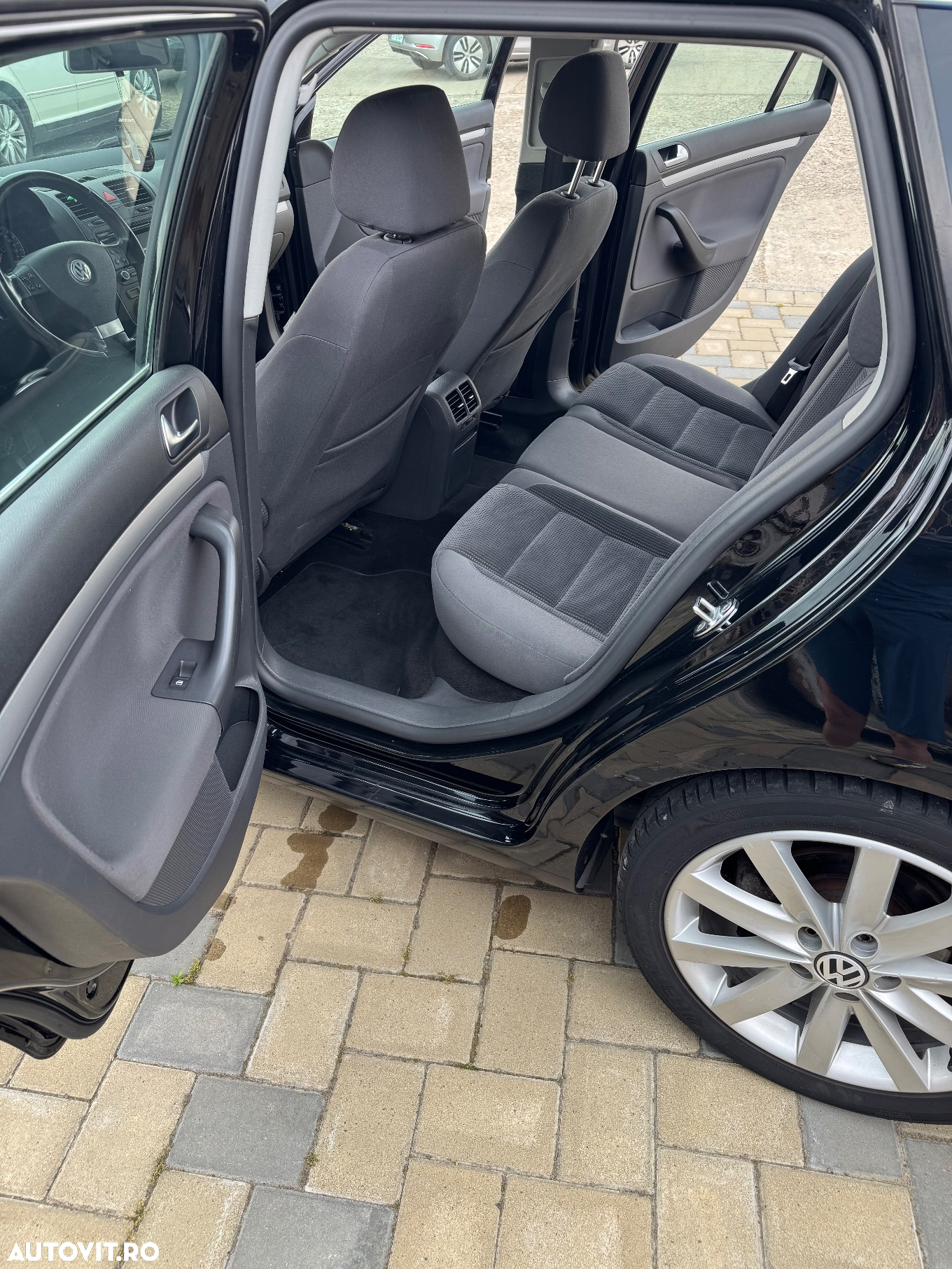 Volkswagen Golf 2.0 TDI BlueMotion Technology Highline DSG - 11