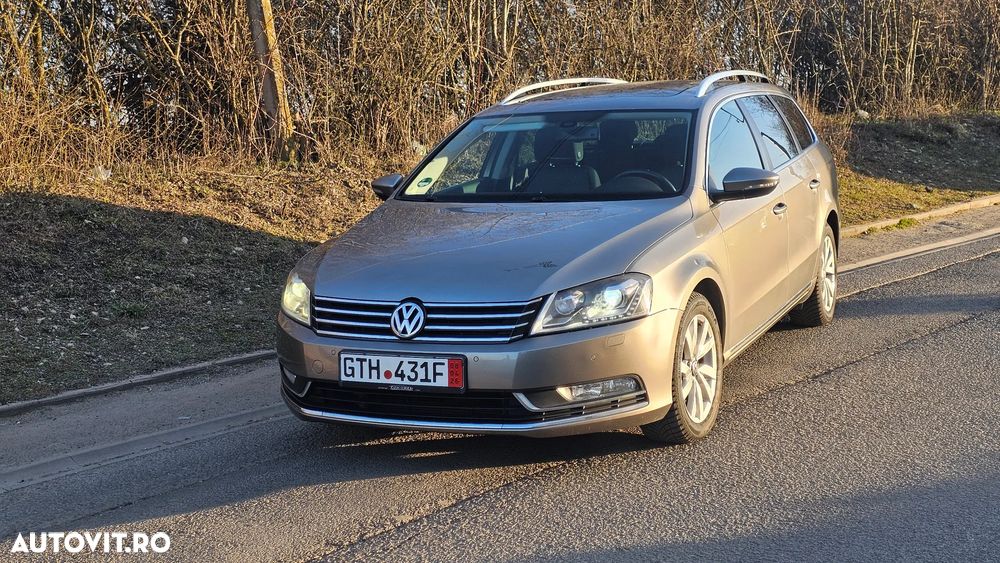 Volkswagen Passat 2.0 TDI BlueMotion Technology DSG Comfortline - 4