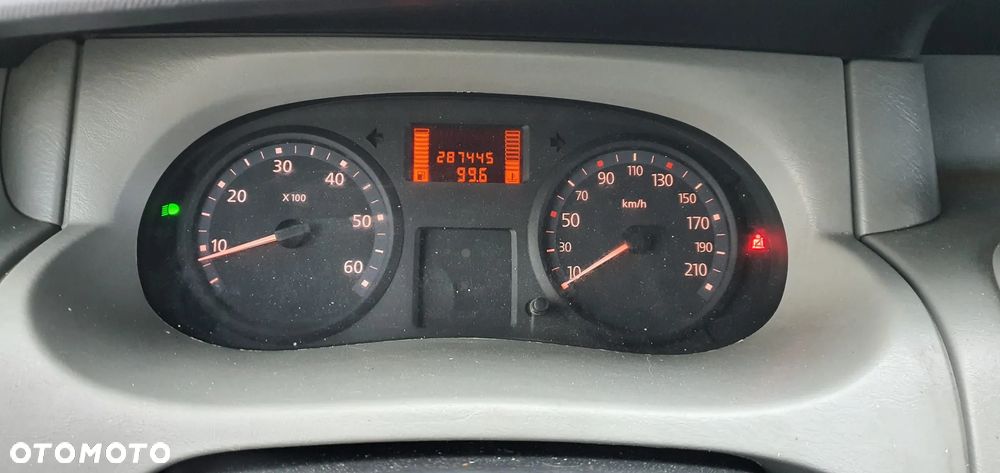 Renault Traffic - 19