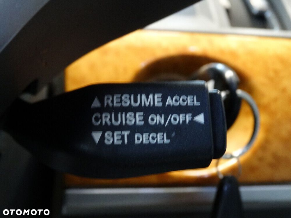 Chrysler Grand Voyager - 22