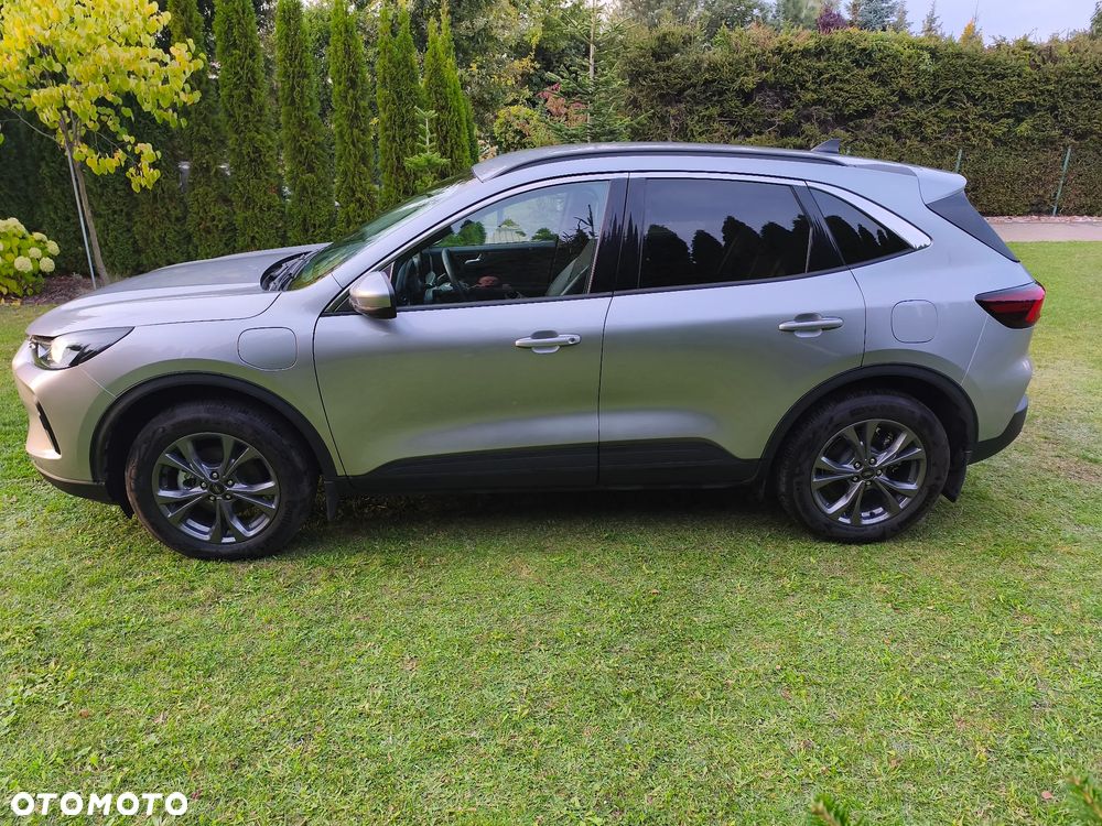 Ford Kuga - 10