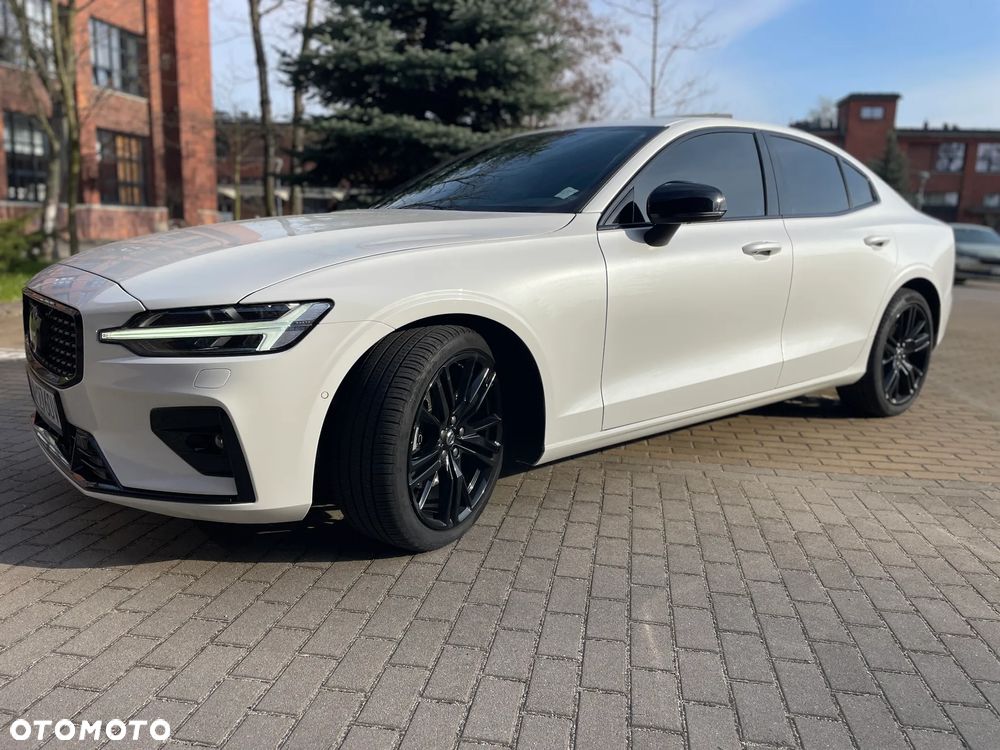 Volvo S60 B5 B R-Design - 1