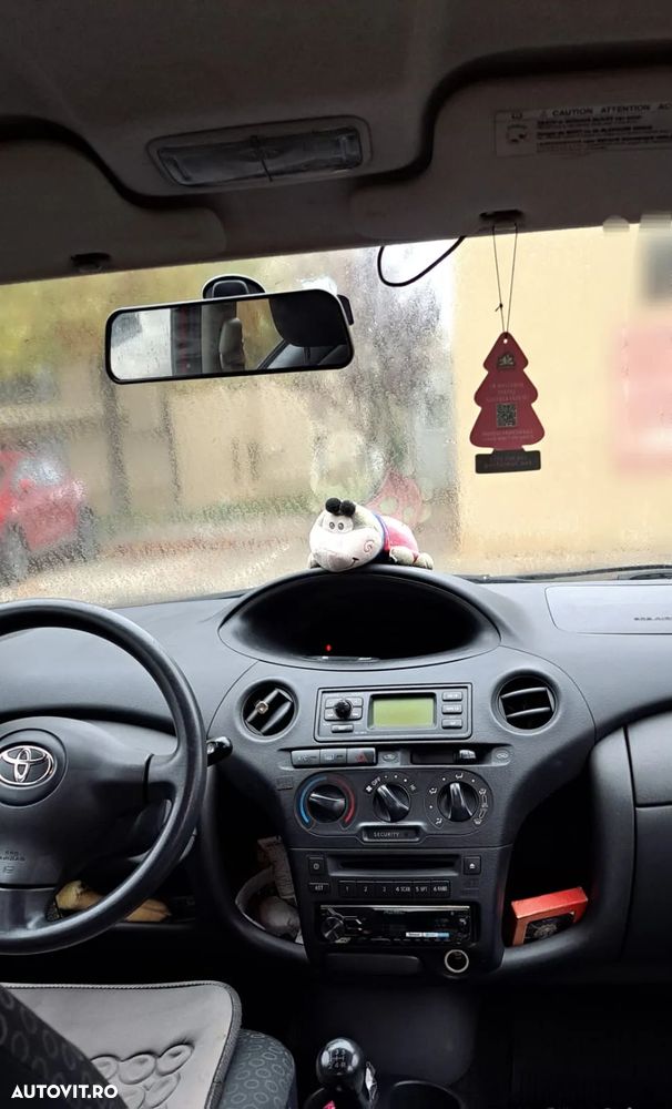 Toyota Yaris - 7