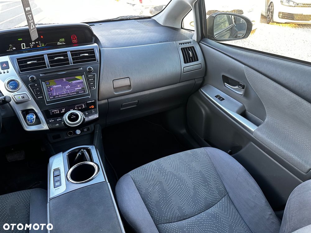 Toyota Prius+ (Hybrid) - 24