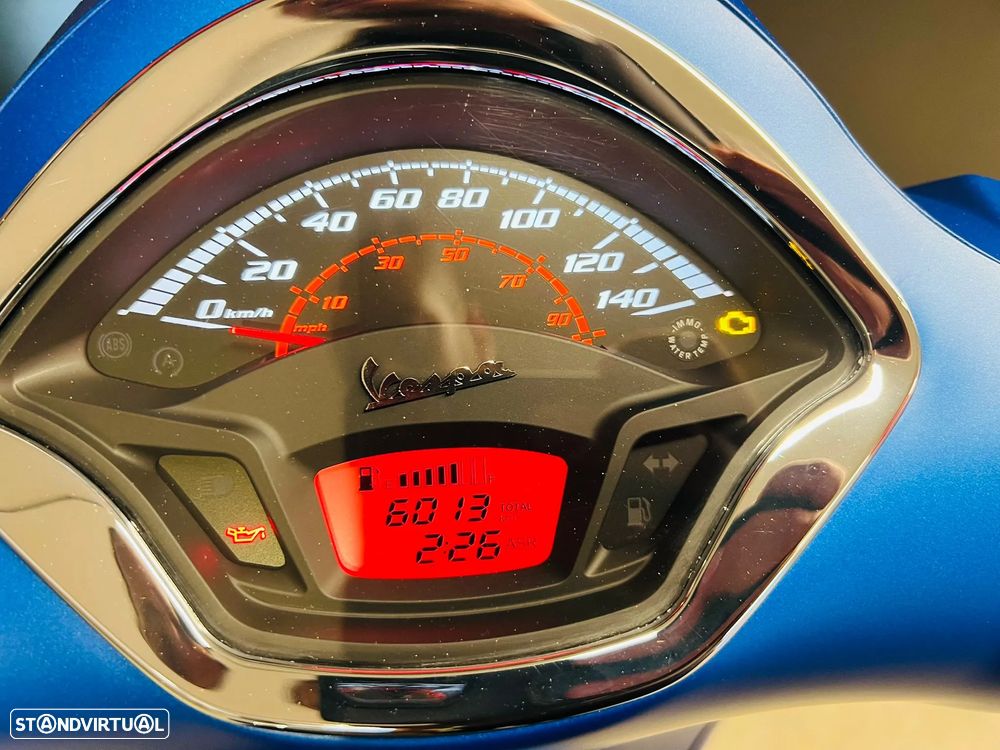 Vespa GTS Super Sport 300 - 6