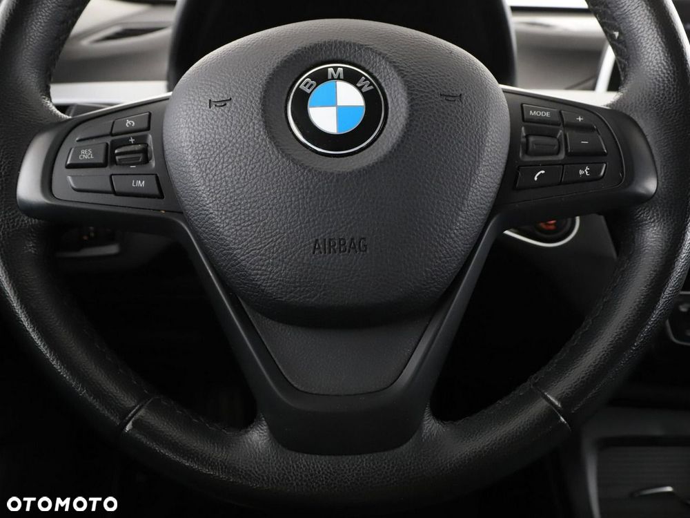 BMW X1 sDrive18d Advantage - 22