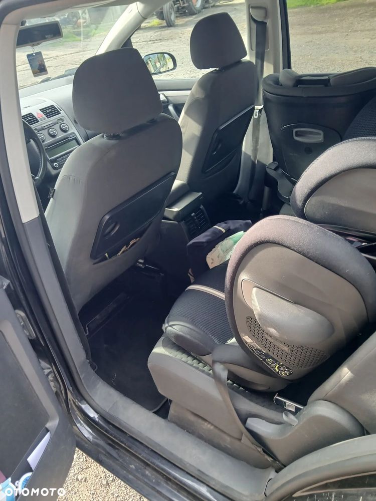 Volkswagen Touran 1.9 TDI Highline - 10