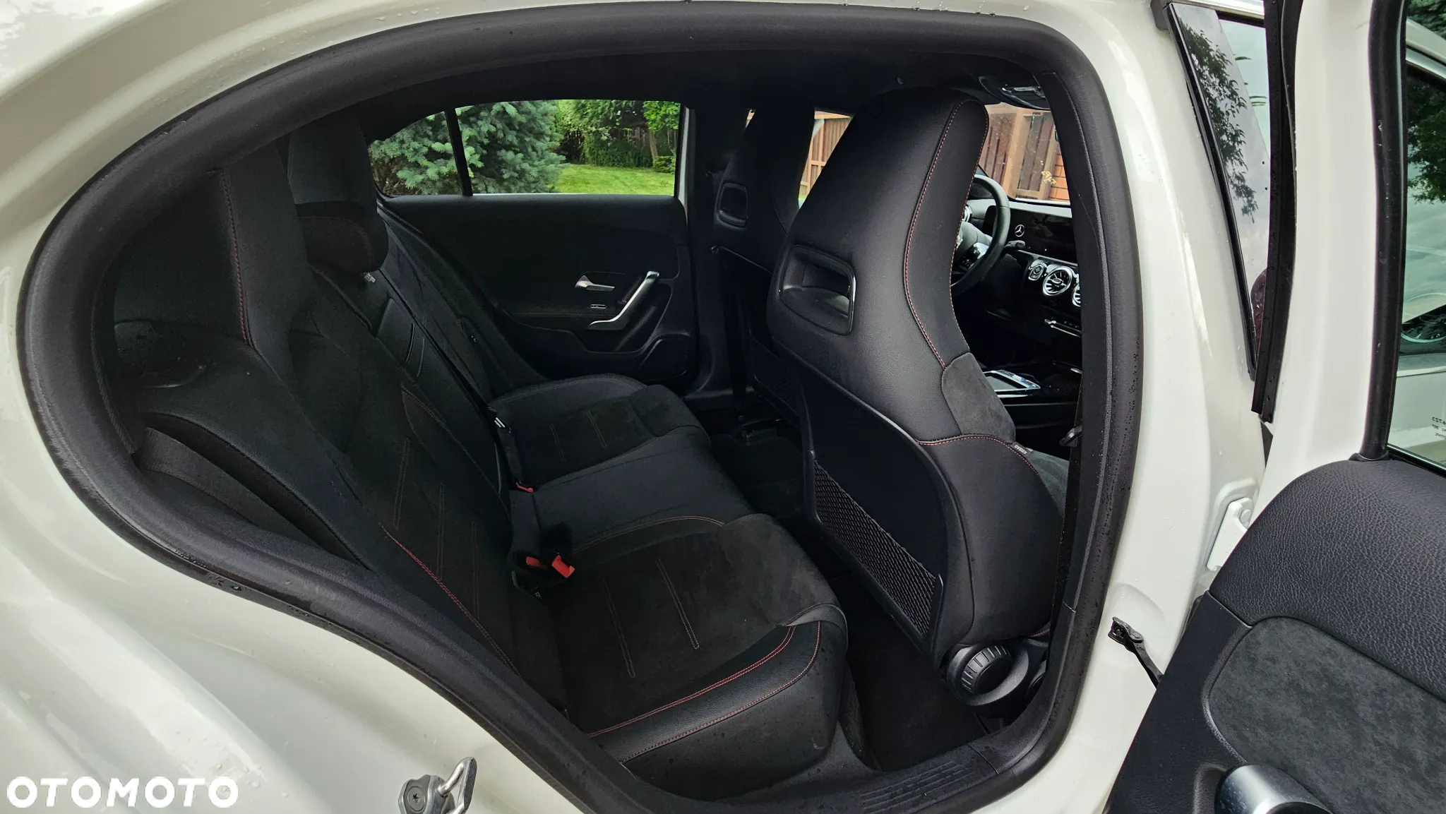 Mercedes-Benz Klasa A 220 4-Matic AMG Line 7G-DCT - 22