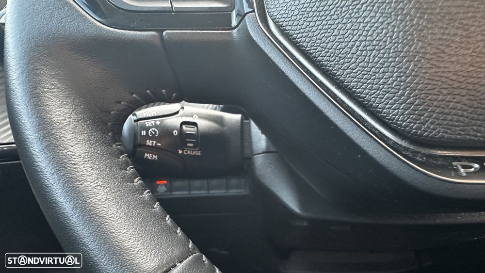 Peugeot 2008 - 17