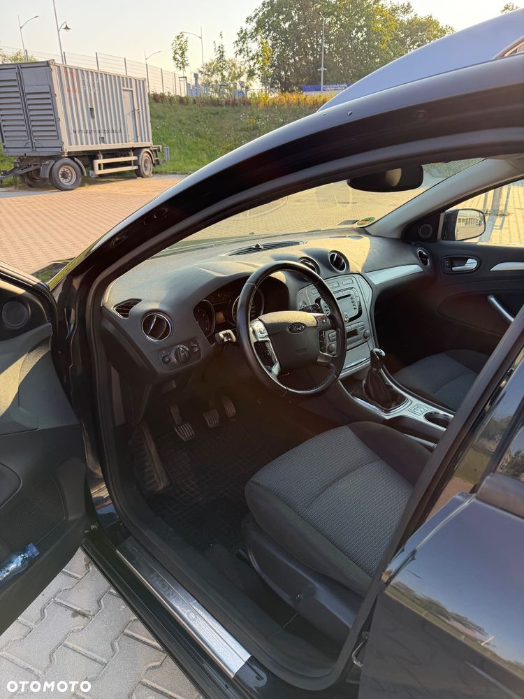 Ford Mondeo 2.0 Titanium - 17