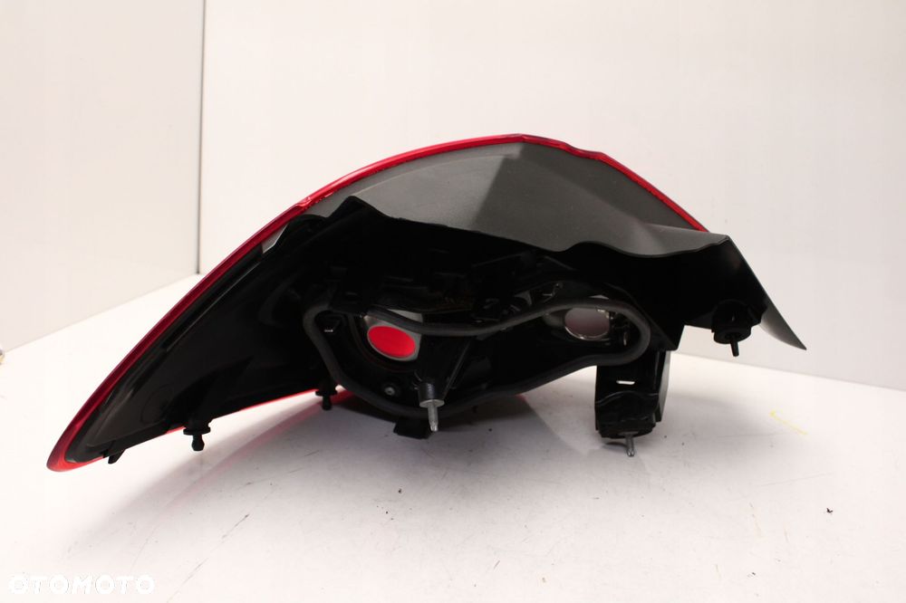 opel corsa e 5d 14r- lampa prawy tył prawa tylna - 4