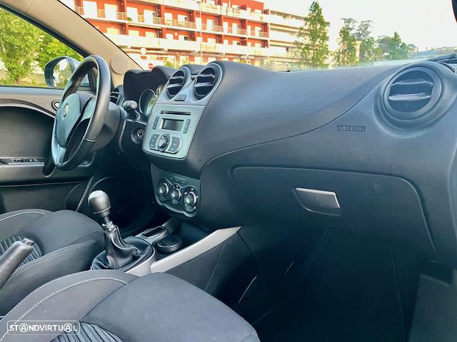 Alfa Romeo MiTo 1.4 8V Impression - 24
