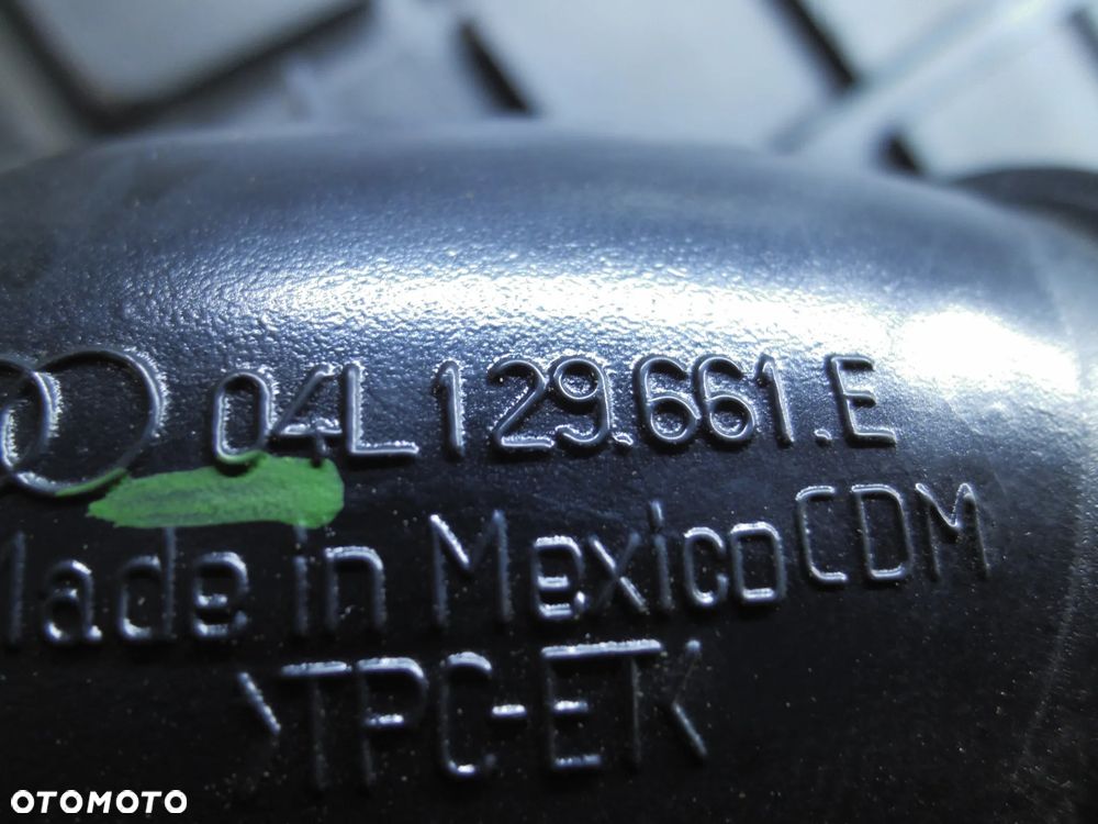 AUDI Q5 80A PRZEWÓD WĄŻ TURBO RURA TURBINY POWIETRZA 04L129661E - 2