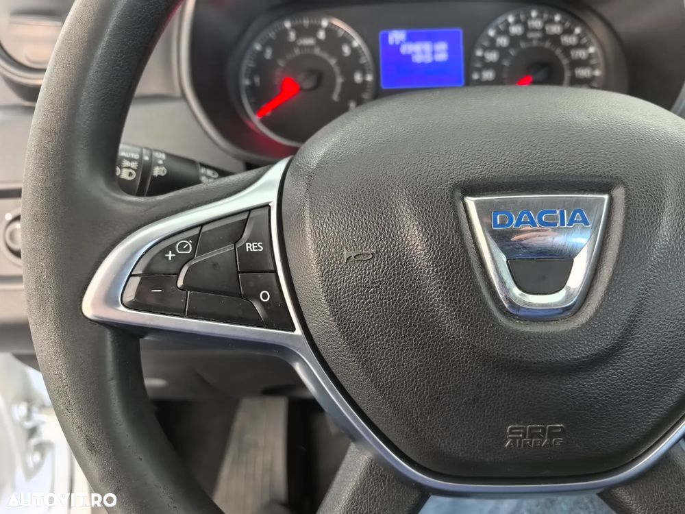 Dacia Duster 1.5 Blue dCi 4WD Essential - 13