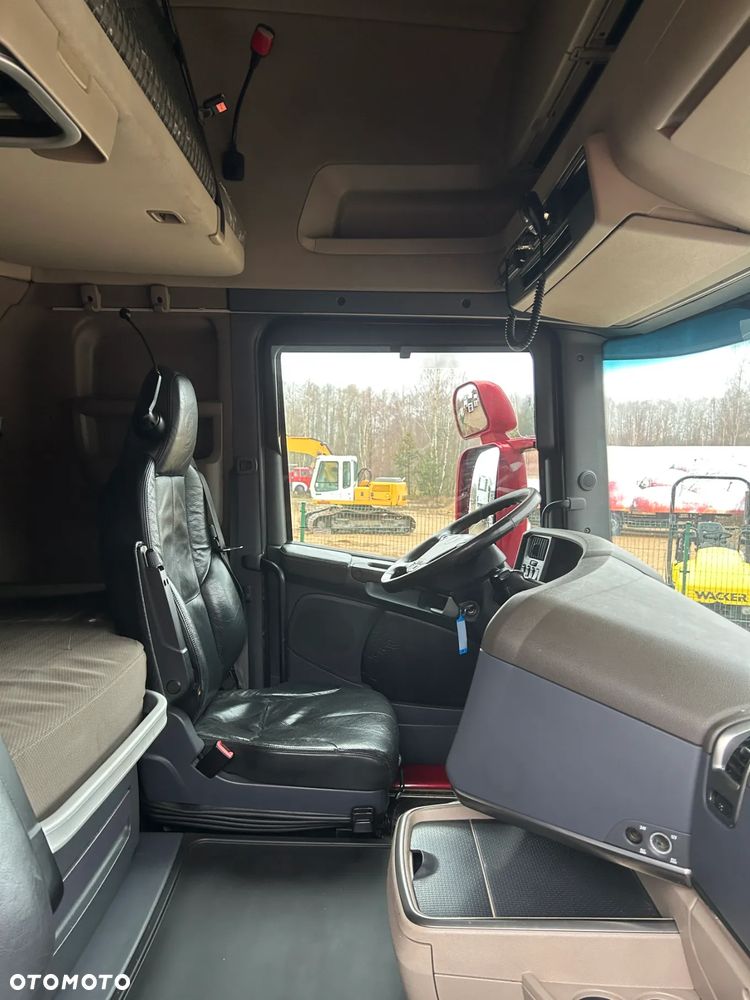 Scania R450 RETARDER / SKÓRY / NAVI / AUTOMAT / POLSKI SALON / ZBIORNIKI PALIWA 1500 L / LAMPY LED / FULL SPOJLERY / TYŁ 4 PODUSZKI / BARDZO ŁADNA SCANIA 2015 ROK !! - 26
