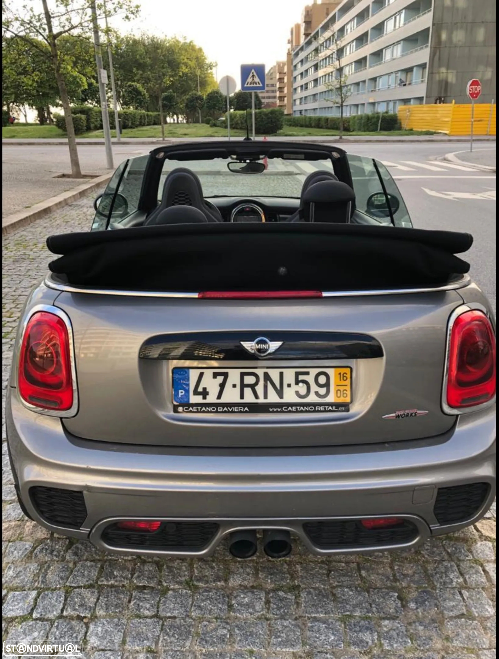 MINI Cabrio John Cooper Works Auto Desportiva - 4
