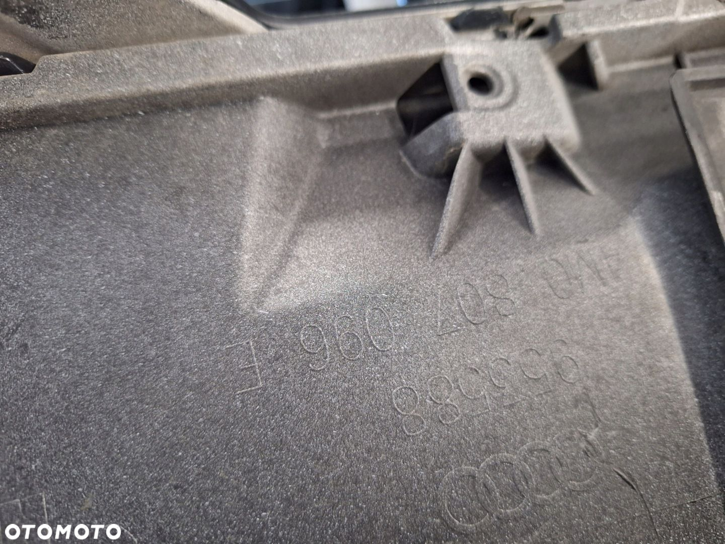 ZDERZAK AUDI Q7 4M 4M0 2014-2019 PRZED LIFTEM ZWYKŁY LIFTINGIEM - 13