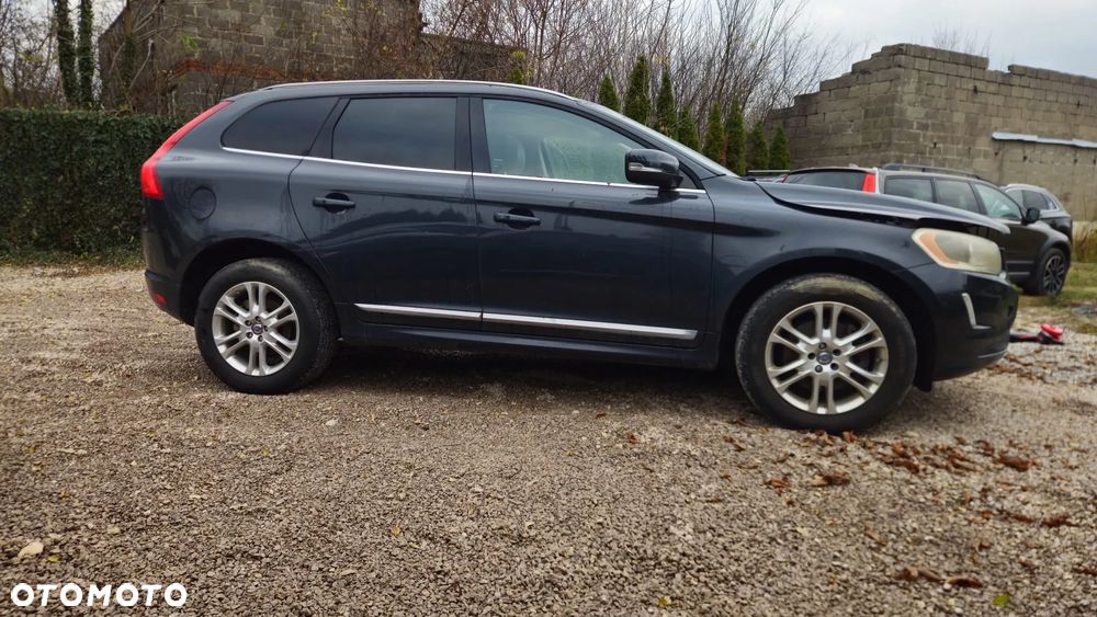 Volvo XC 60 3.2 AWD Momentum - 7