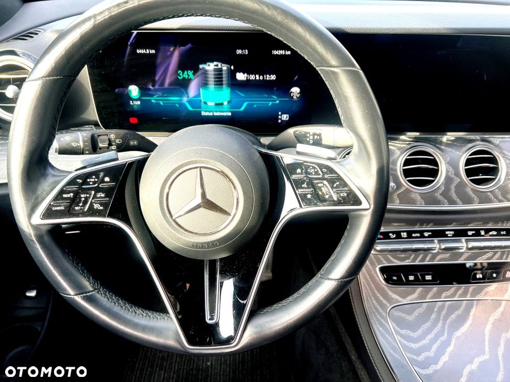 Mercedes-Benz Klasa E 300 de 4Matic 9G-TRONIC AMG Line - 40