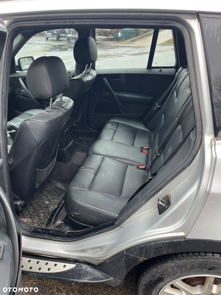 BMW X3 3.0d - 9
