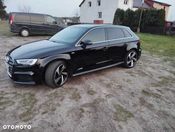 Audi A3 Sportback - 1