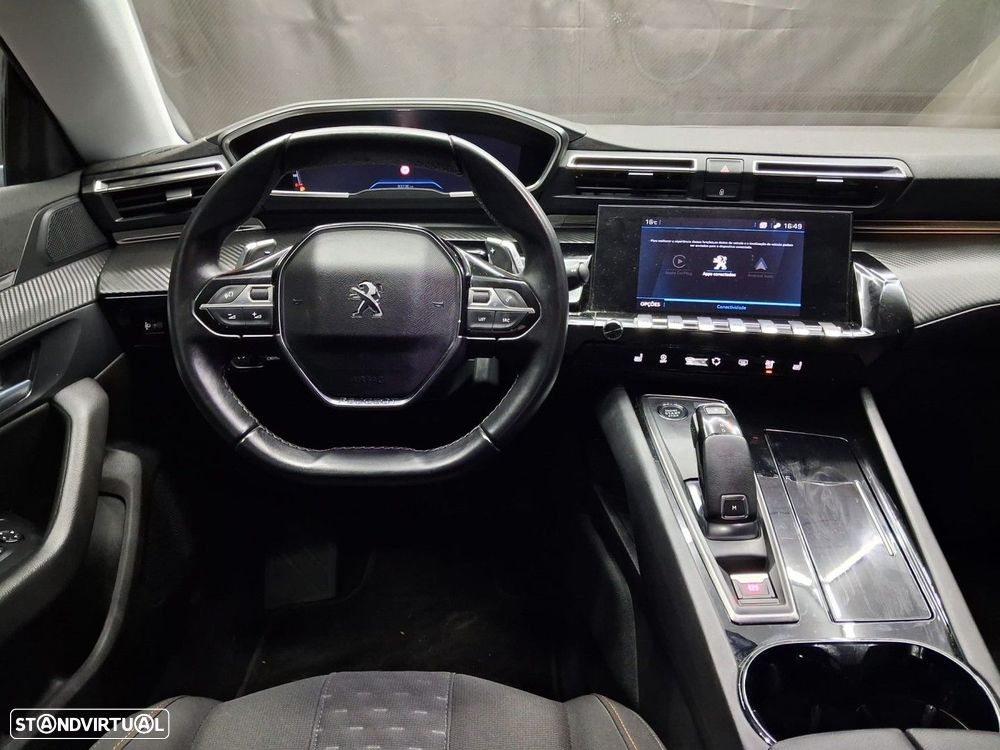 Peugeot 508 1.2 PureTech Active Pack EAT8 — fotografia 11