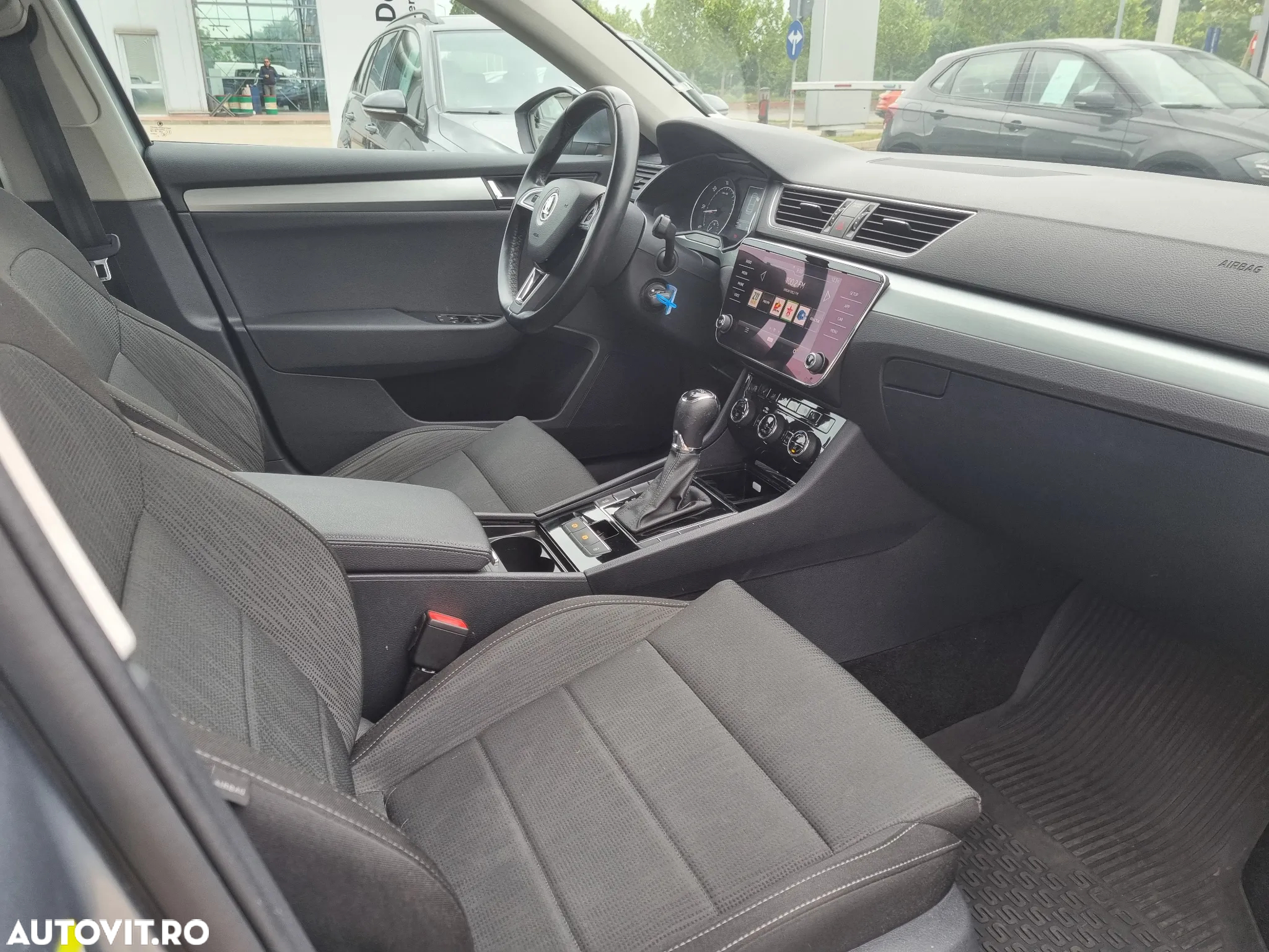 Skoda Superb 2.0 TDI DSG Ambition - 13