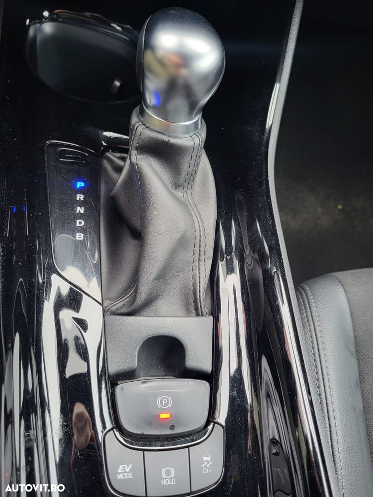 Toyota C-HR 1.8 HSD 122 CP 4x2 CVT C-ult Style - 16