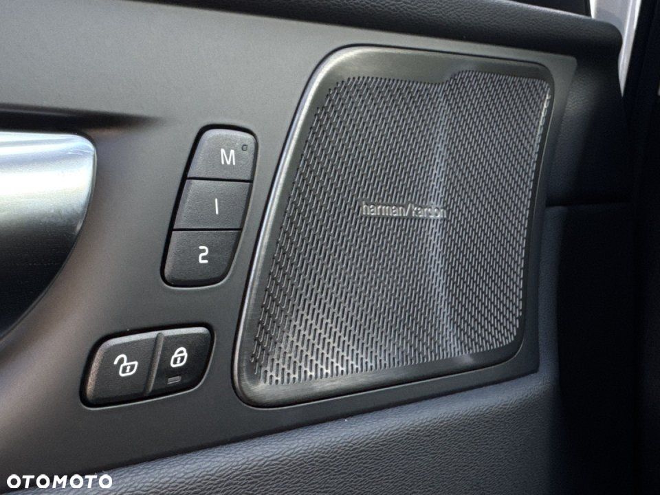 Volvo XC 60 - 23