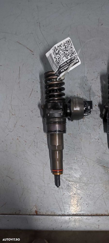 Injector injectoare volkswagen vw caddy an 2008 motor 19 BLS cod  038130073BN - 3