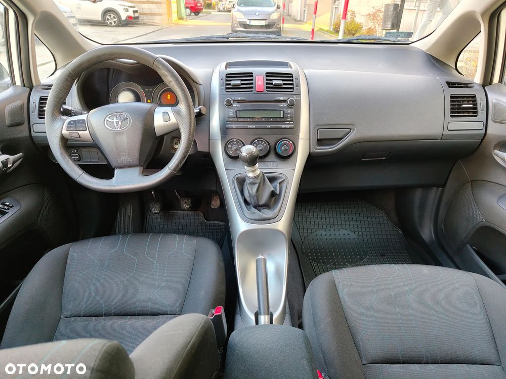 Toyota Auris 1.33 VVT-i Active - 13