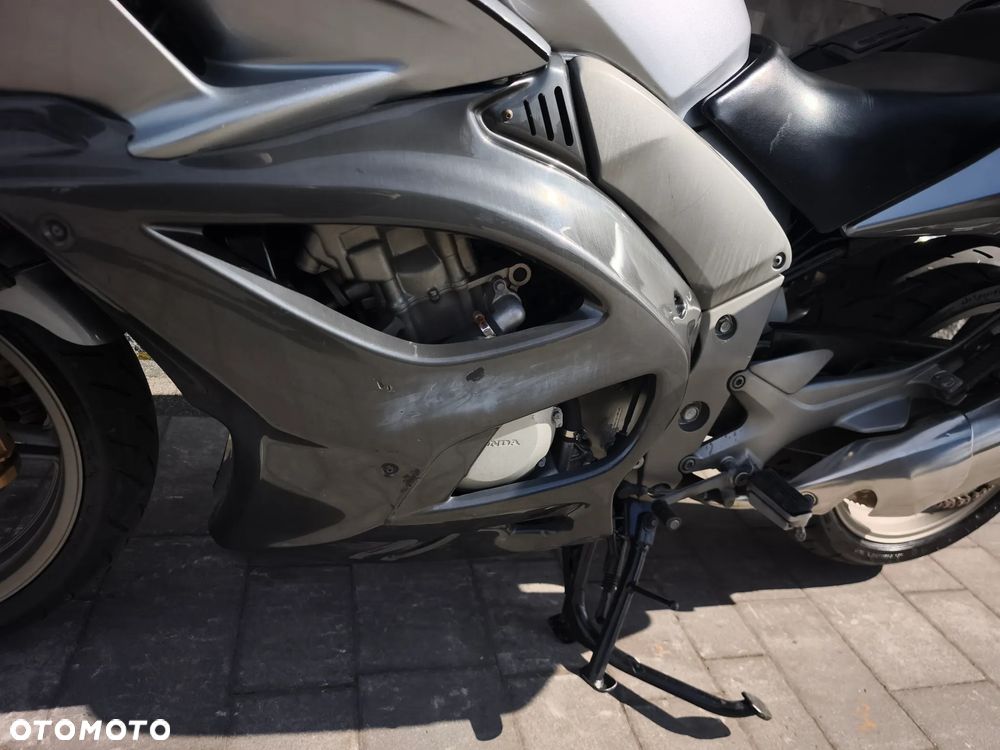 Honda CBF - 18