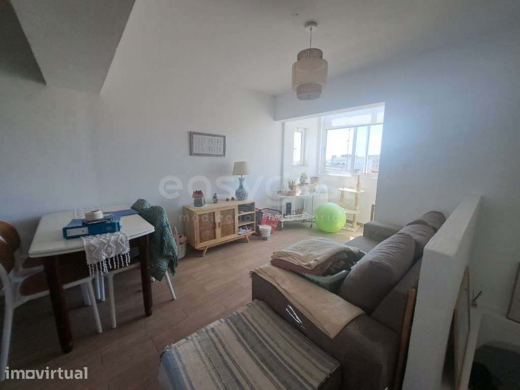 Moradia Bi-Familiar Renovada com Sótão e Terraços no centro de Beja - Grande imagem: 5/21