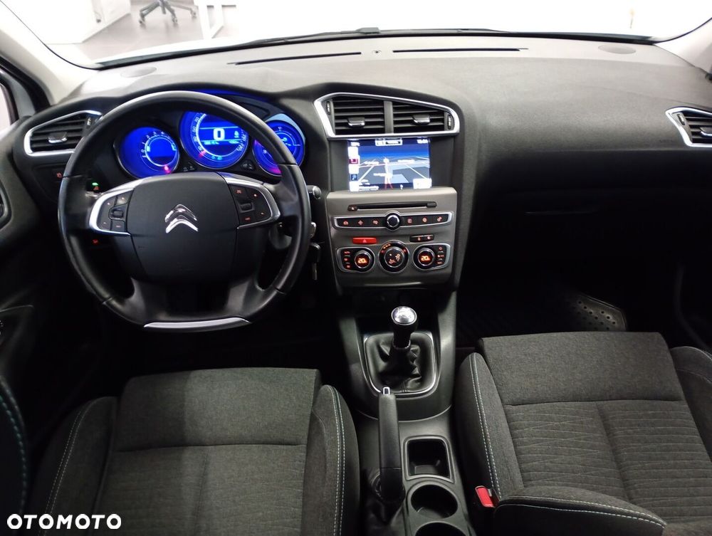 Citroën C4 1.2 PureTech Feel - 23
