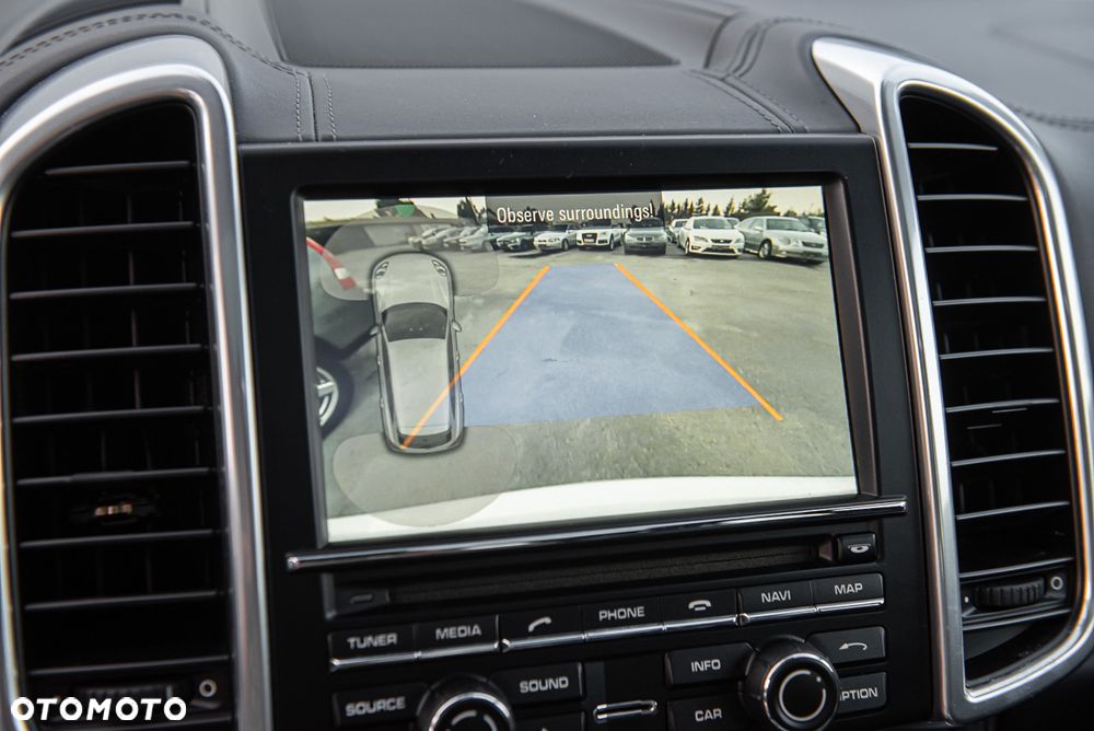 Porsche Cayenne S Diesel Platinum Edition - 26